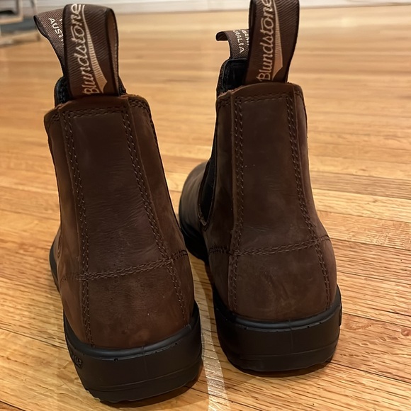 Blundstone Brown Ankle Boots - Picture 9 of 14